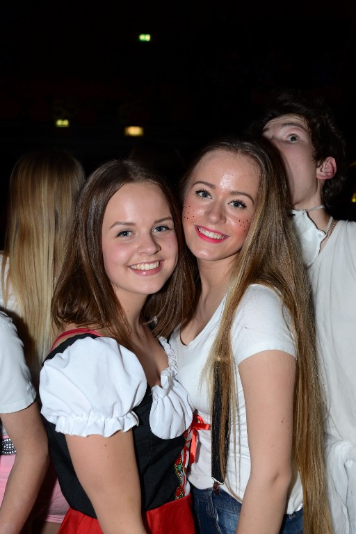 ../Images/Jeugddisco White Edition 262.jpg